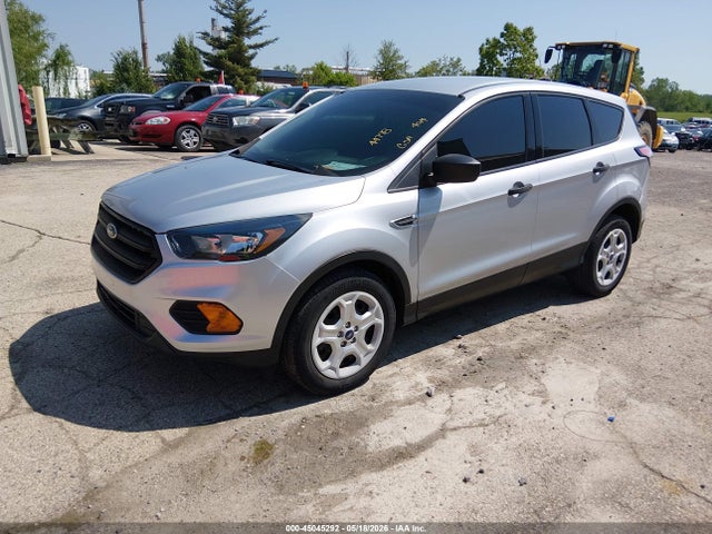 45045292 :رقم المزاد ، 1FMCU0F70JUD08393 vin ، 2018 Ford Escape S مزاد بيع