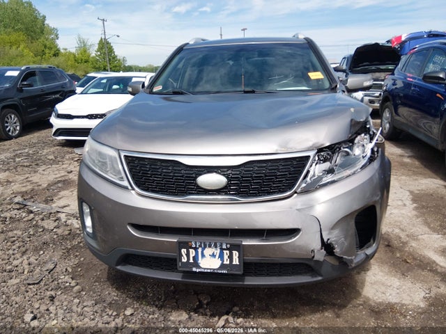 Продажа на аукционе авто 2015 Kia Sorento Lx, vin: 5XYKTCA64FG572051, номер лота: 45045296
