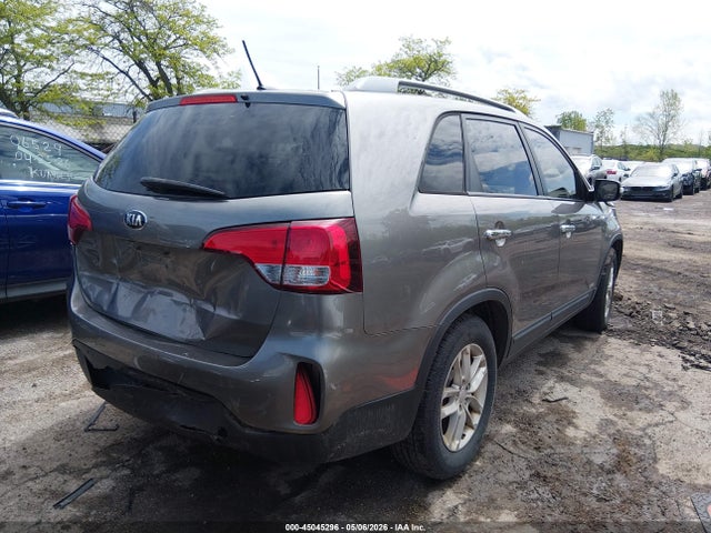 Продажа на аукционе авто 2015 Kia Sorento Lx, vin: 5XYKTCA64FG572051, номер лота: 45045296