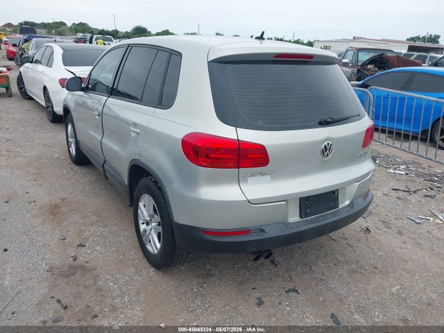 45045324 :رقم المزاد ، WVGAV7AXXDW515645 vin ، 2013 Volkswagen Tiguan S مزاد بيع