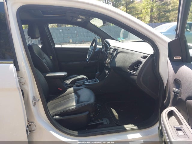 Продаж на аукціоні авто 2014 Chrysler 200 Limited, vin: 1C3CCBCGXEN192308, номер лоту: 45045363