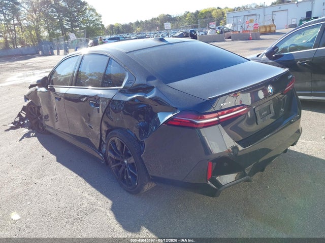 2024 Bmw 530i Xdrive მანქანა იყიდება აუქციონზე, vin: WBA53FJ06RCR17256, აუქციონის ნომერი: 45045397