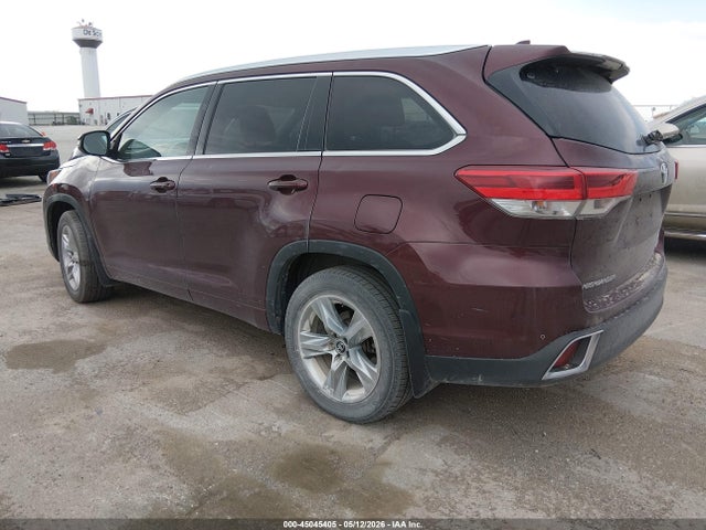 2018 Toyota Highlander Limited მანქანა იყიდება აუქციონზე, vin: 5TDDZRFH4JS886511, აუქციონის ნომერი: 45045405