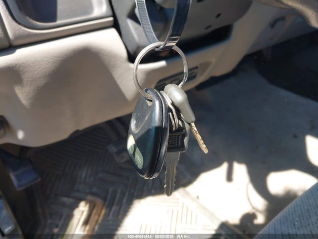 Продаж на аукціоні авто 1998 Chevrolet C1500 Fleetside, vin: 2GCEC19R2W1168675, номер лоту: 45045449