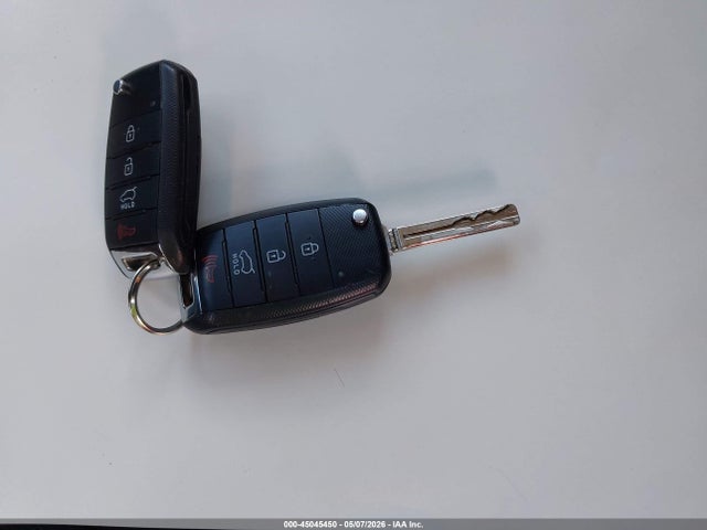 Продаж на аукціоні авто 2015 Kia Soul +, vin: KNDJP3A5XF7197898, номер лоту: 45045450