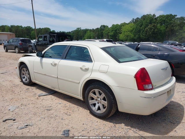 2005 Chrysler 300 Touring მანქანა იყიდება აუქციონზე, vin: 2C3JA53G45H651985, აუქციონის ნომერი: 45045453