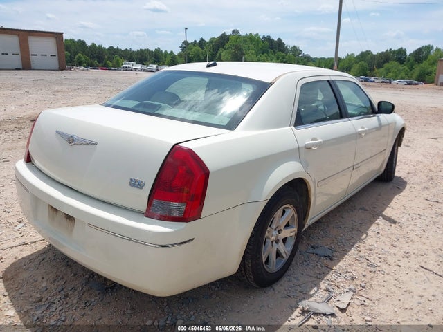 2005 Chrysler 300 Touring მანქანა იყიდება აუქციონზე, vin: 2C3JA53G45H651985, აუქციონის ნომერი: 45045453