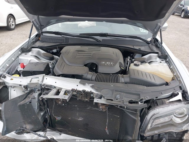 45045454 :رقم المزاد ، 2C3CCADGXNH131218 vin ، 2022 Chrysler 300 Touring L مزاد بيع