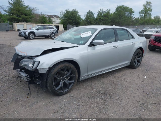 45045454 :رقم المزاد ، 2C3CCADGXNH131218 vin ، 2022 Chrysler 300 Touring L مزاد بيع