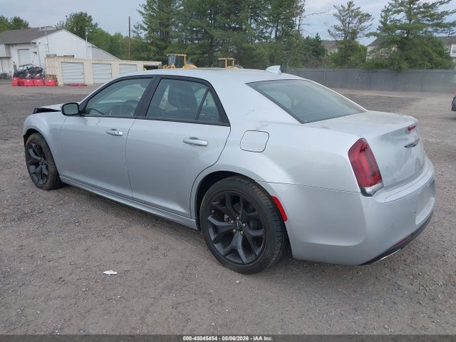 45045454 :رقم المزاد ، 2C3CCADGXNH131218 vin ، 2022 Chrysler 300 Touring L مزاد بيع