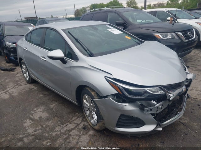 45045456 :رقم المزاد ، 1G1BE5SM8K7102303 vin ، 2019 Chevrolet Cruze Lt مزاد بيع