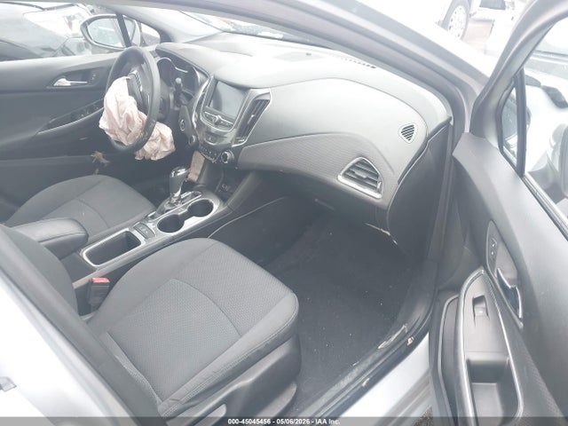 45045456 :رقم المزاد ، 1G1BE5SM8K7102303 vin ، 2019 Chevrolet Cruze Lt مزاد بيع