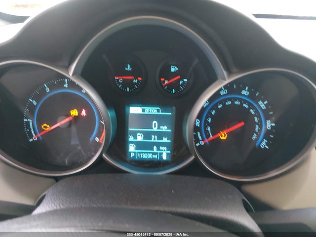 1G1PC5SBXE7399136 Chevrolet Cruze 1lt Auto