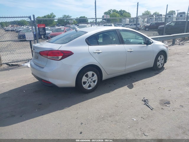 Продажа на аукционе авто 2017 Kia Forte Lx, vin: 3KPFL4A76HE084185, номер лота: 45045498