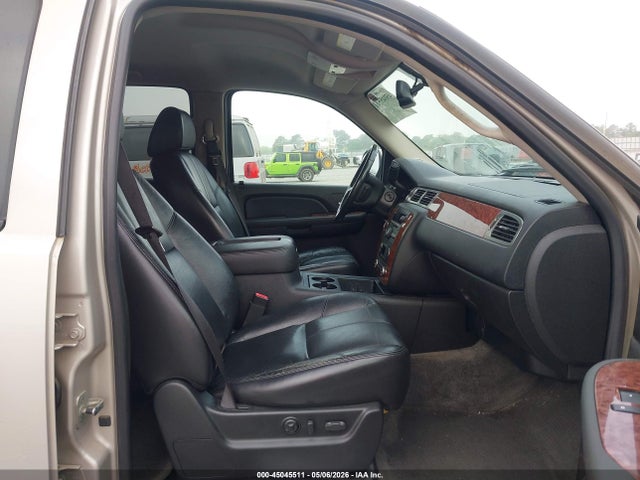 45045511 :رقم المزاد ، 1GNEC13J37R107872 vin ، 2007 Chevrolet Tahoe Lt مزاد بيع