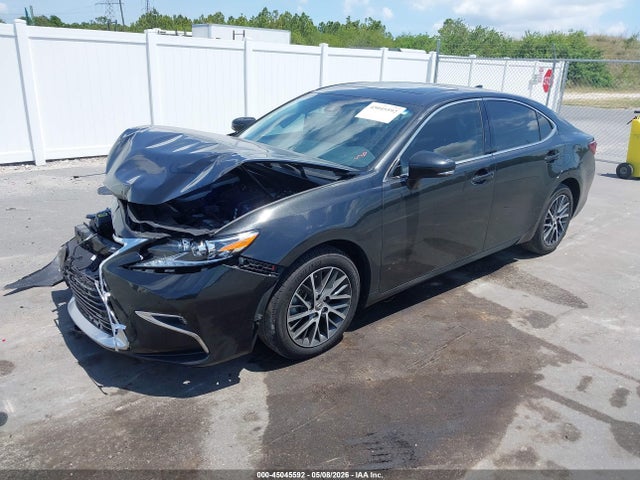 45045592 :رقم المزاد ، 58ABK1GG0JU109195 vin ، 2018 Lexus Es 350 مزاد بيع