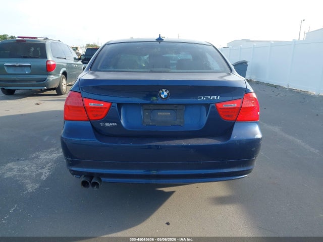 Продаж на аукціоні авто 2011 Bmw 328i, vin: WBAPH7C57BE676276, номер лоту: 45045606