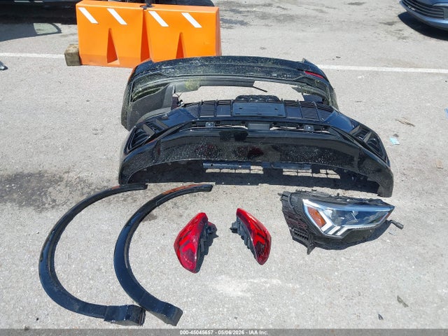 2025 Audi Q3 Premium 45 Tfsi S Line Quattro Tiptronic მანქანა იყიდება აუქციონზე, vin: WA1EECF37S1079930, აუქციონის ნომერი: 45045657