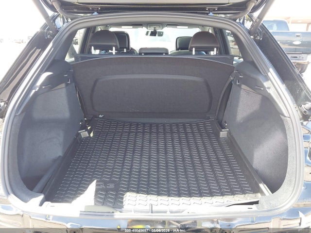 2025 Audi Q3 Premium 45 Tfsi S Line Quattro Tiptronic მანქანა იყიდება აუქციონზე, vin: WA1EECF37S1079930, აუქციონის ნომერი: 45045657