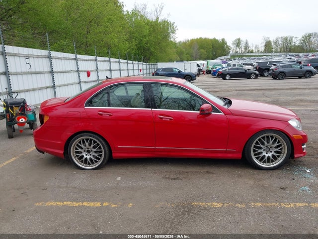 Продажа на аукционе авто 2013 Mercedes-benz C 300 Sport 4matic, vin: WDDGF8AB6DG101428, номер лота: 45045671
