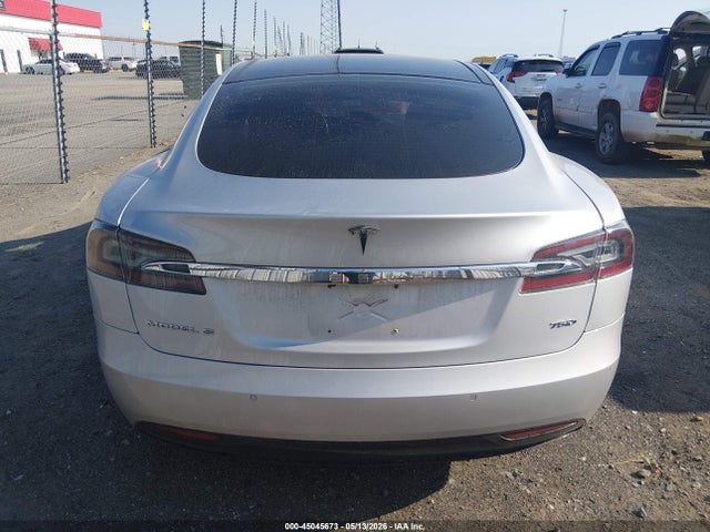 2018 Tesla Model S 100d/75d/p100d მანქანა იყიდება აუქციონზე, vin: 5YJSA1E20JF261539, აუქციონის ნომერი: 45045673