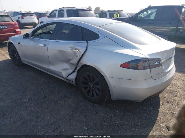 2018 Tesla Model S 100d/75d/p100d მანქანა იყიდება აუქციონზე, vin: 5YJSA1E20JF261539, აუქციონის ნომერი: 45045673