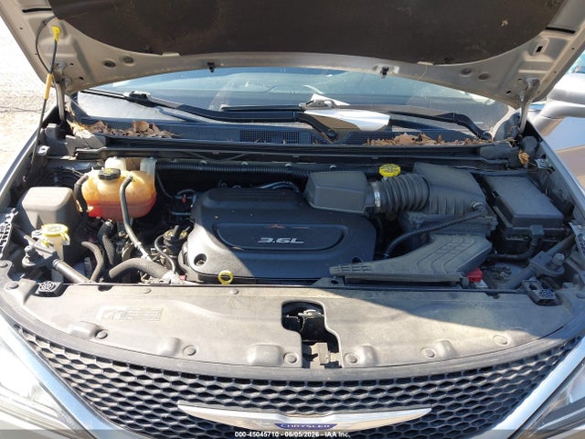 2C4RC1EG9HR652899 Chrysler Pacifica Touring-l Plus
