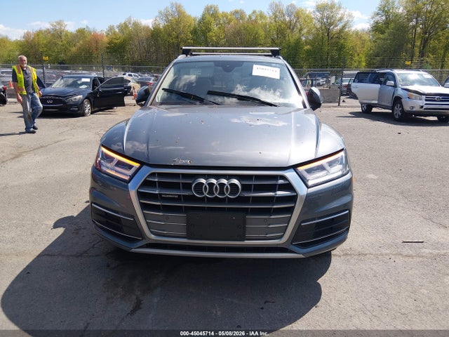 2018 Audi Q5 2.0t Premium/2.0t Tech Premium მანქანა იყიდება აუქციონზე, vin: WA1BNAFY4J2197008, აუქციონის ნომერი: 45045714