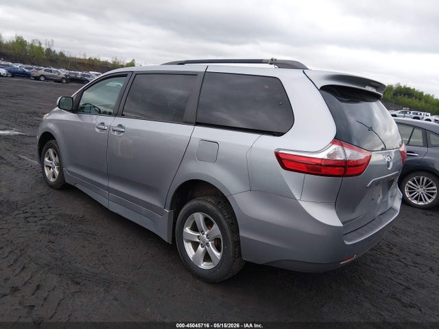 Продажа на аукционе авто 2017 Toyota Sienna Le 8 Passenger, vin: 5TDKZ3DC1HS823792, номер лота: 45045716