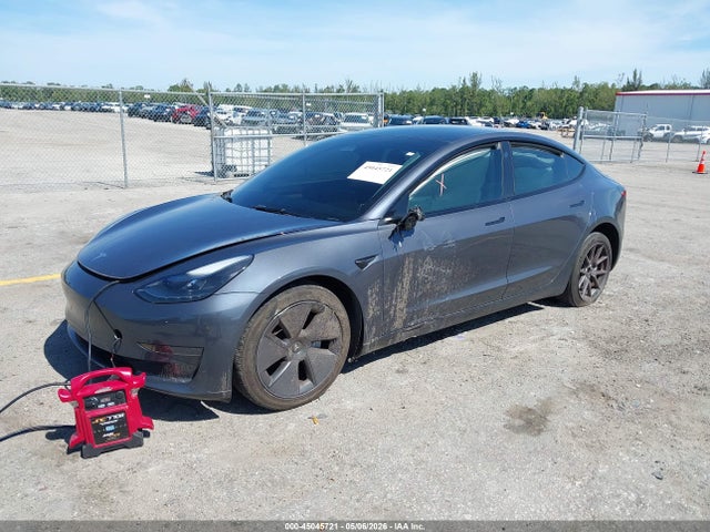 Tesla Model 3 Rear-wheel Drive 2023 5YJ3E1EA1PF620972 Image 2