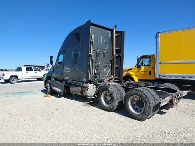Aukcja sprzedaży 2016 Freightliner Cascadia 125, vin: 3AKJGLD60GSGV6045, numer aukcji: 45045743