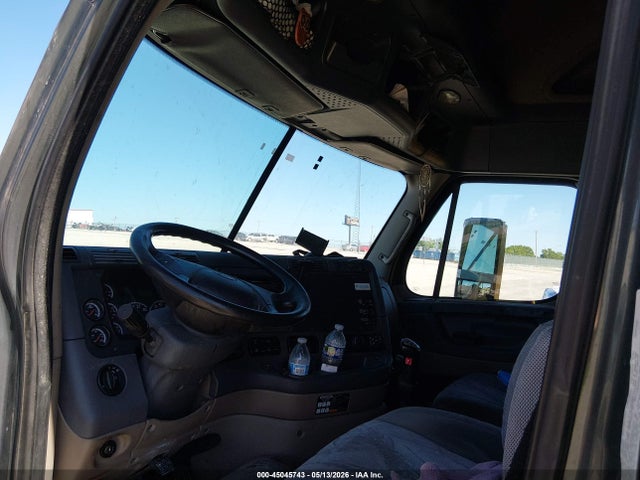 Aukcja sprzedaży 2016 Freightliner Cascadia 125, vin: 3AKJGLD60GSGV6045, numer aukcji: 45045743