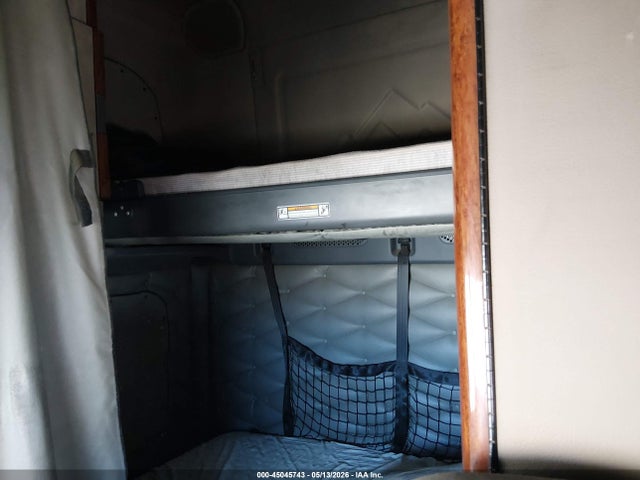 Aukcja sprzedaży 2016 Freightliner Cascadia 125, vin: 3AKJGLD60GSGV6045, numer aukcji: 45045743