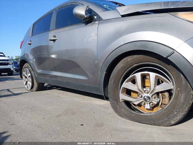 Продажа на аукционе авто 2015 Kia Sportage Lx, vin: KNDPB3AC9F7741864, номер лота: 45045771