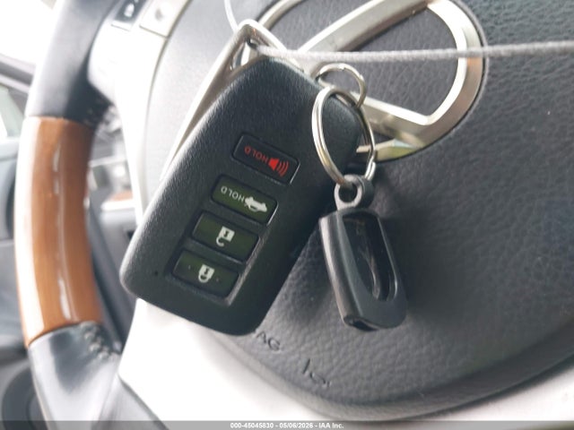 45045830 :رقم المزاد ، JTHBW1GG9E2046646 vin ، 2014 Lexus Es 300h مزاد بيع