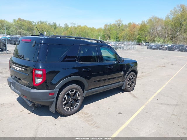 Продаж на аукціоні авто 2022 Ford Bronco Sport Outer Banks, vin: 3FMCR9C66NRD54633, номер лоту: 45045906