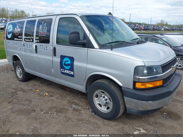 Продаж на аукціоні авто 2023 Chevrolet Express Passenger Rwd 2500 Regular Wheelbase Lt, vin: 1GAWGFF78P1231593, номер лоту: 45045908