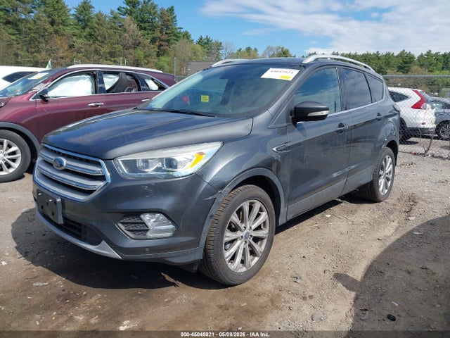 45045921 :رقم المزاد ، 1FMCU9J97JUA72581 vin ، 2018 Ford Escape Titanium مزاد بيع
