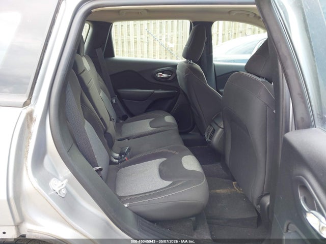 45045943 :رقم المزاد ، 1C4PJLAB6HW548672 vin ، 2017 Jeep Cherokee Sport Fwd مزاد بيع