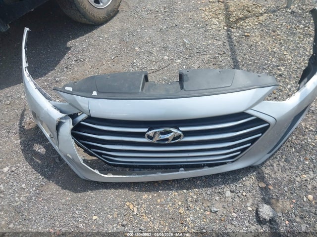 Продаж на аукціоні авто 2018 Hyundai Elantra Se, vin: 5NPD74LF2JH224153, номер лоту: 45045952