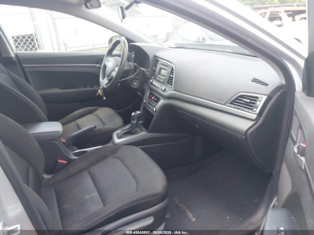 Продаж на аукціоні авто 2018 Hyundai Elantra Se, vin: 5NPD74LF2JH224153, номер лоту: 45045952