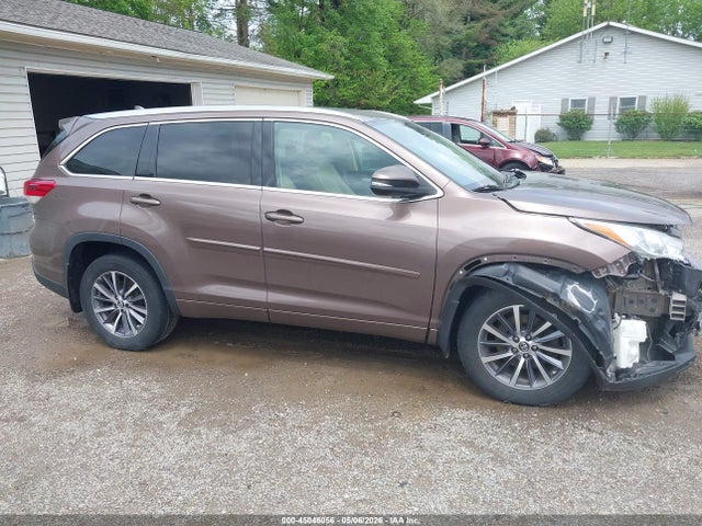 Aukcja sprzedaży 2017 Toyota Highlander Xle, vin: 5TDJZRFH8HS474864, numer aukcji: 45046056
