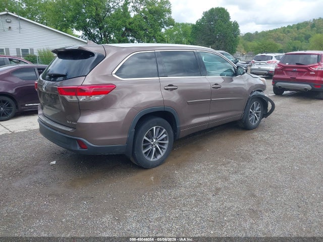Aukcja sprzedaży 2017 Toyota Highlander Xle, vin: 5TDJZRFH8HS474864, numer aukcji: 45046056