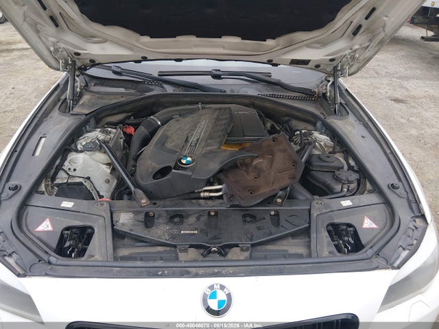 45046070 :رقم المزاد ، WBAFU7C5XDDU69767 vin ، 2013 Bmw 535i Xdrive مزاد بيع