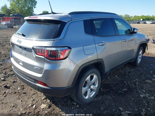 2018 Jeep Compass Latitude 4x4 მანქანა იყიდება აუქციონზე, vin: 3C4NJDBB1JT176696, აუქციონის ნომერი: 45046078