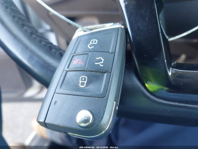 Продажа на аукционе авто 2019 Volkswagen Tiguan 2.0t Se/2.0t Sel/2.0t Sel R-line/2.0t Sel R-line Black, vin: 3VV2B7AX9KM040103, номер лота: 45046150