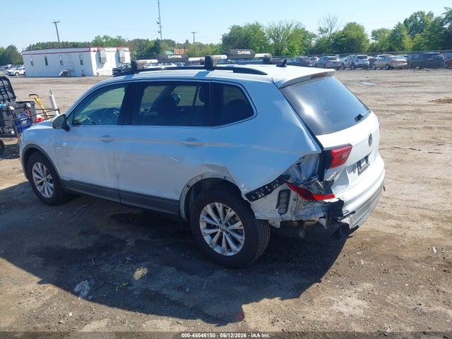 Продажа на аукционе авто 2019 Volkswagen Tiguan 2.0t Se/2.0t Sel/2.0t Sel R-line/2.0t Sel R-line Black, vin: 3VV2B7AX9KM040103, номер лота: 45046150