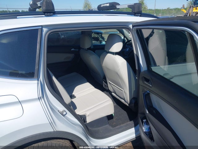 Продажа на аукционе авто 2019 Volkswagen Tiguan 2.0t Se/2.0t Sel/2.0t Sel R-line/2.0t Sel R-line Black, vin: 3VV2B7AX9KM040103, номер лота: 45046150