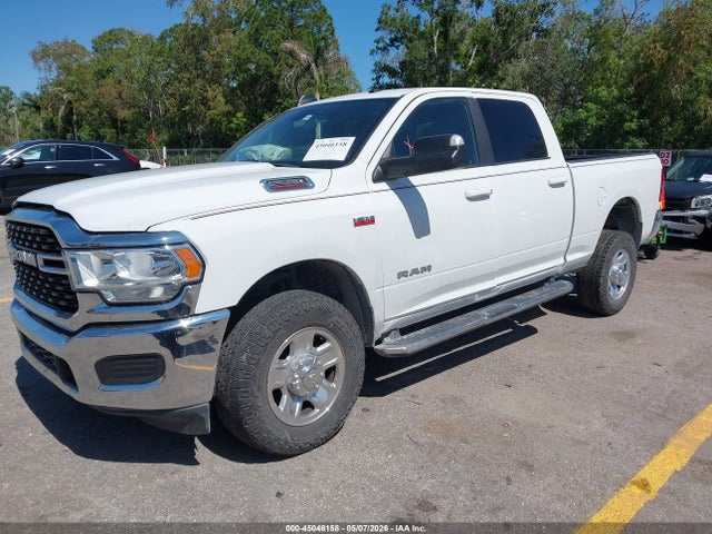 45046158 :رقم المزاد ، 3C6UR5DJ1NG247318 vin ، 2022 Ram 2500 Big Horn  4x4 6'4 Box مزاد بيع