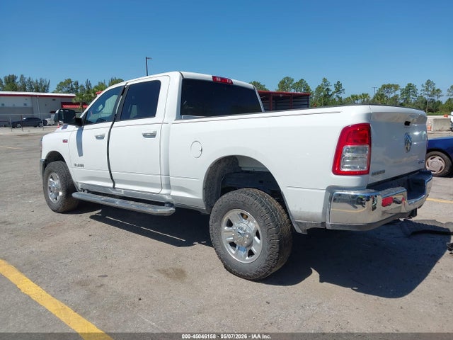 45046158 :رقم المزاد ، 3C6UR5DJ1NG247318 vin ، 2022 Ram 2500 Big Horn  4x4 6'4 Box مزاد بيع